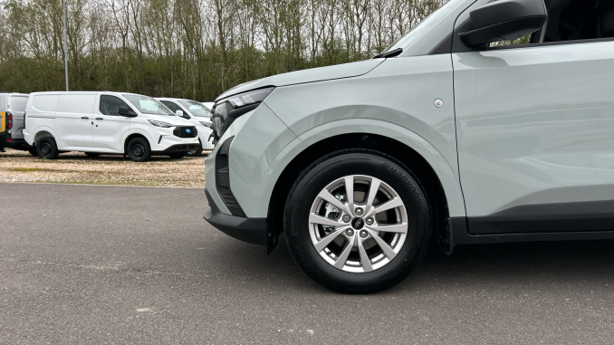 Ford Transit Courier Diesel 1.5 EcoBlue Trend Van - Image 17